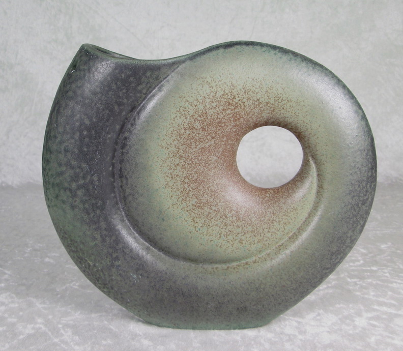 Toyo Pottery Spiral Vase