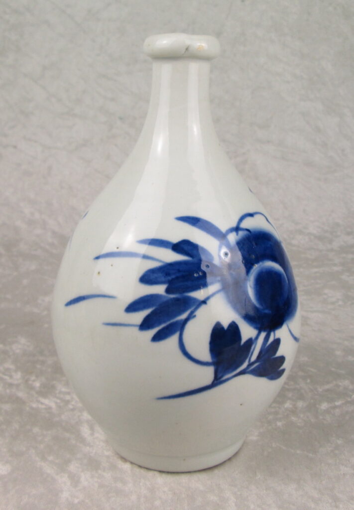 Blue and White Korean Yuhuchunping Vase