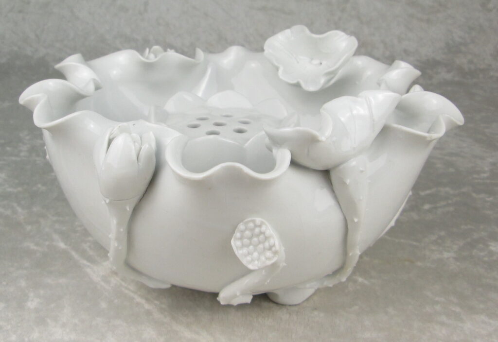 Antique circa 1900 Chinese Dehua Blanc de Chine Lotus bowl and Flower Frog